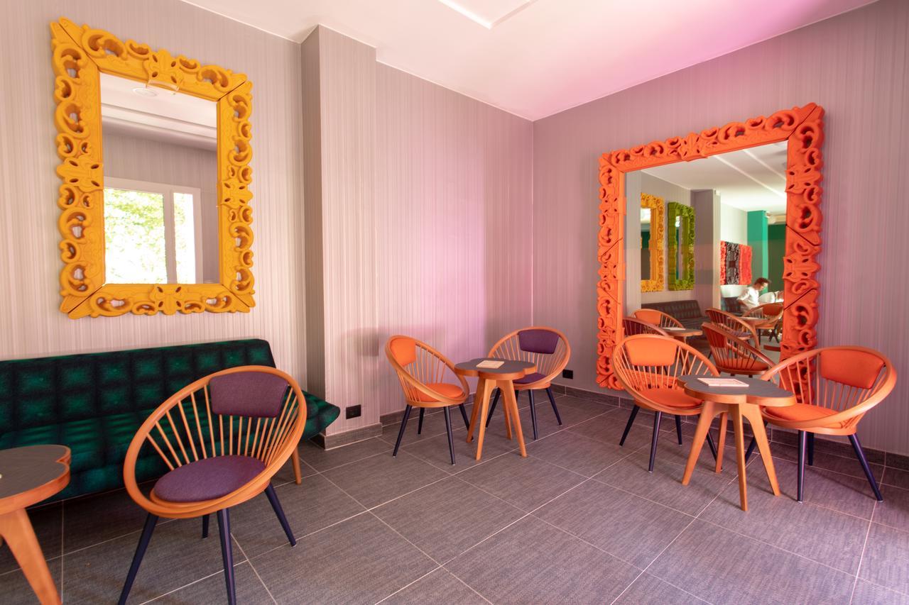 Hotel Rainbow ***S Rimini Exterior photo